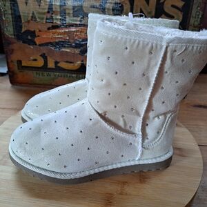 Sonoma Boots, Girl Size 1, Beige Winter Boots, Faux Fur Suede, Silver Sequins